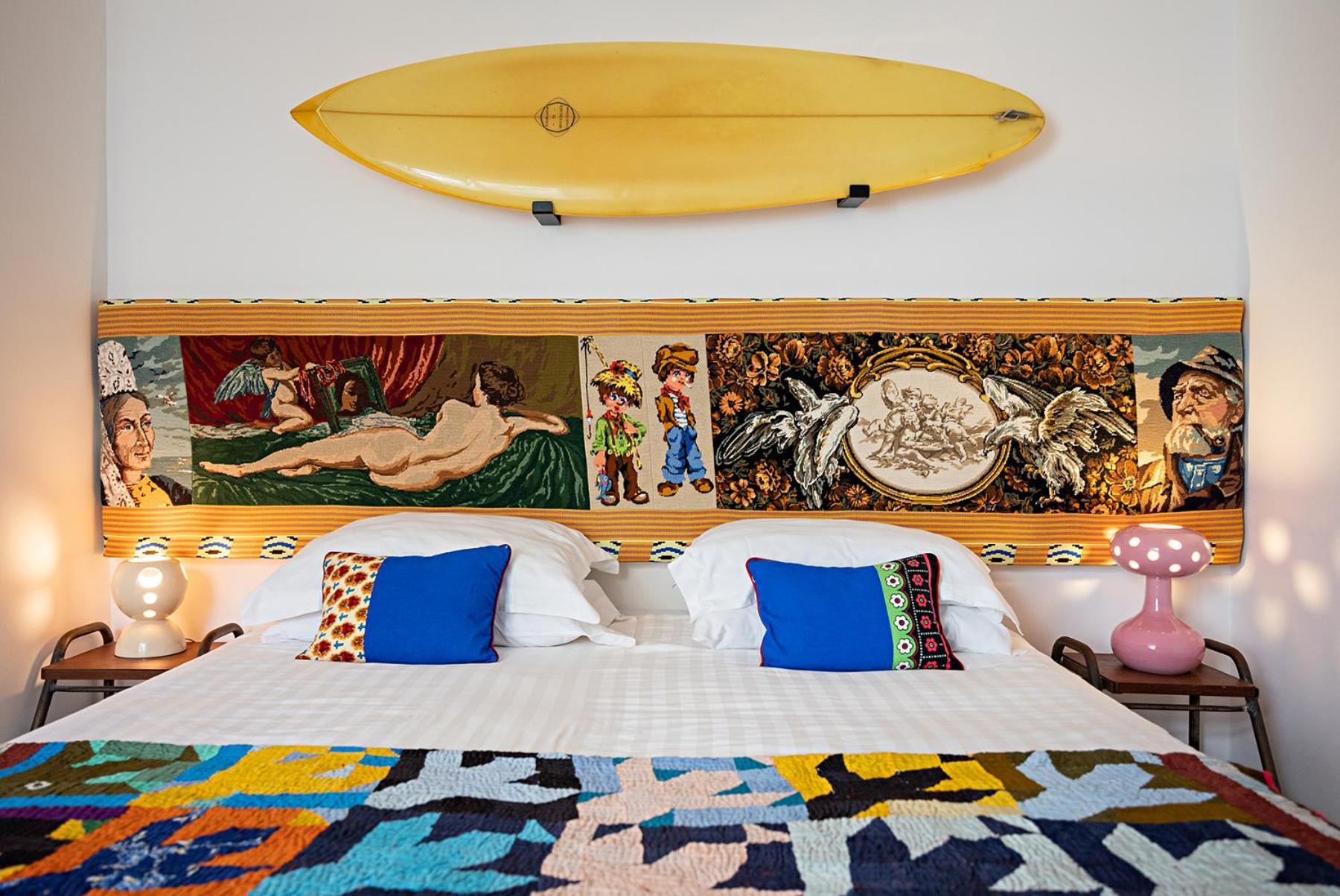 Paramount Apartments Ilfracombe, Arty Seaside Holiday Apartments Room photo